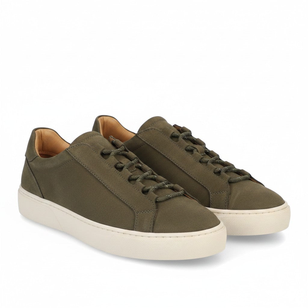 Efram Khaki